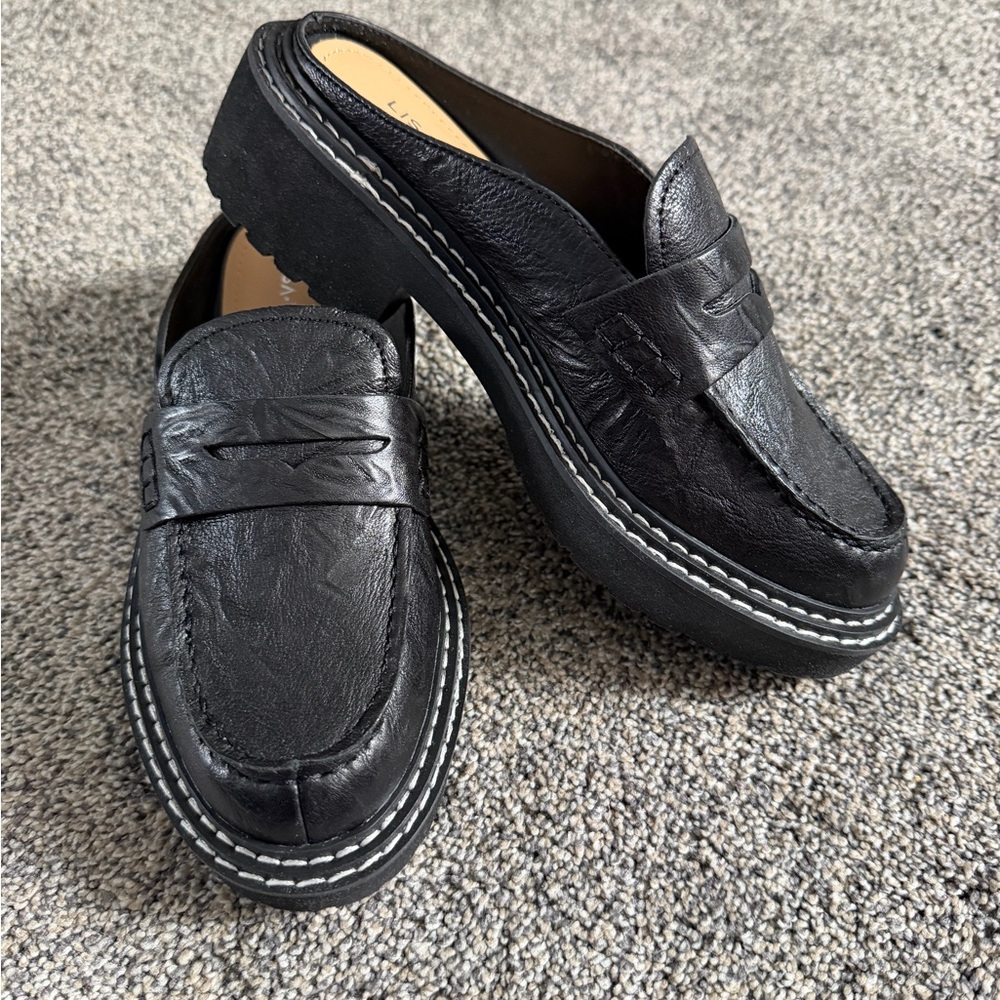 Lisa Vicky Woman’s Pace Loafer Mule - Size 6.5 - New In Box - Black